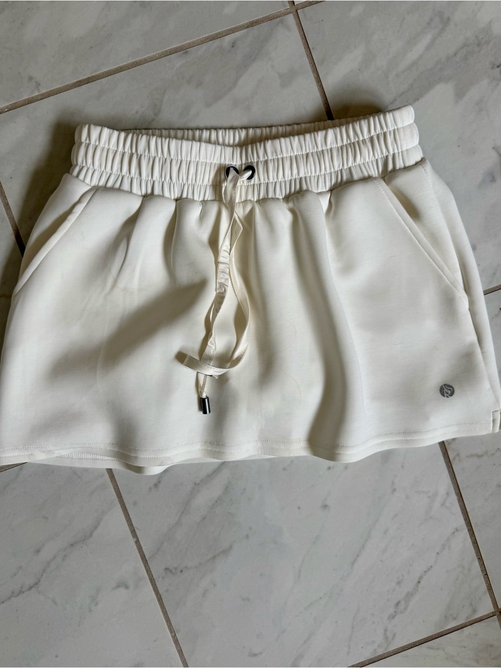 Altar’d State white skirt size S